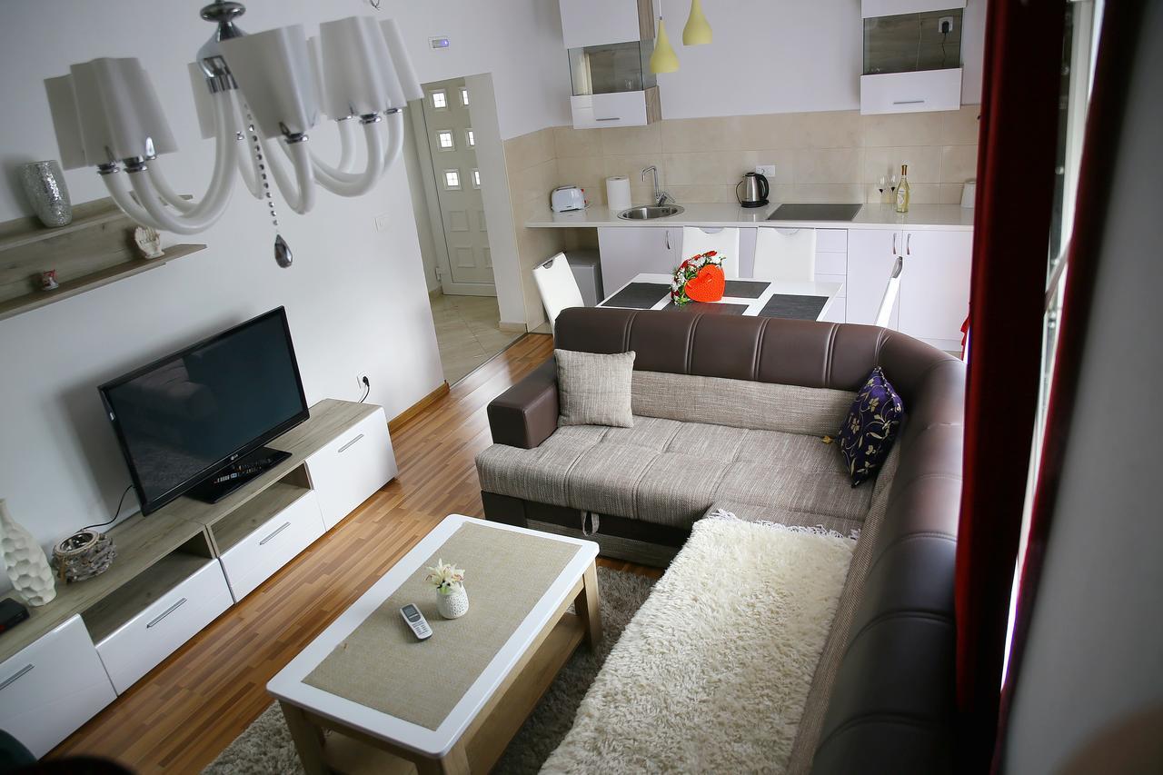 Apartments Koprivica Nikšić エクステリア 写真